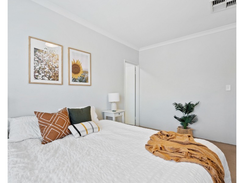 131 Bordeaux Lane, Ellenbrook WA 6069