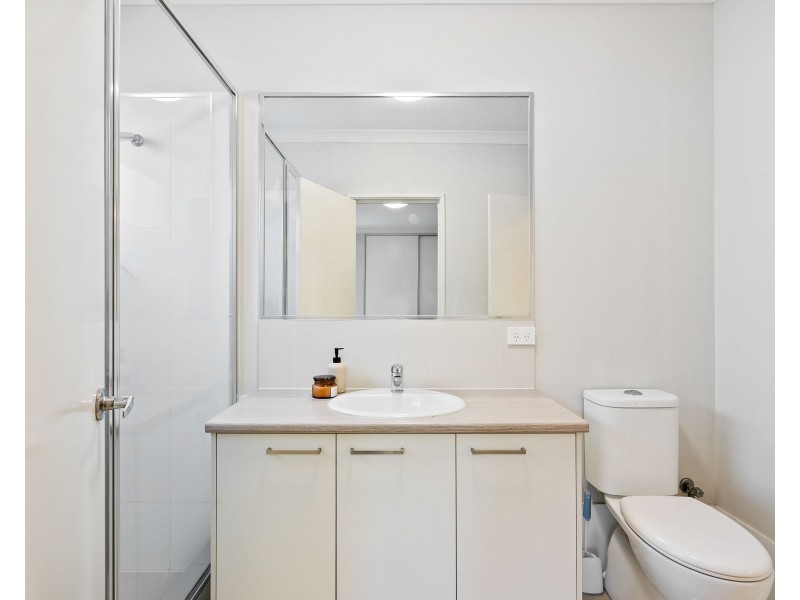 131 Bordeaux Lane, Ellenbrook WA 6069