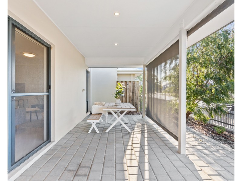 131 Bordeaux Lane, Ellenbrook WA 6069