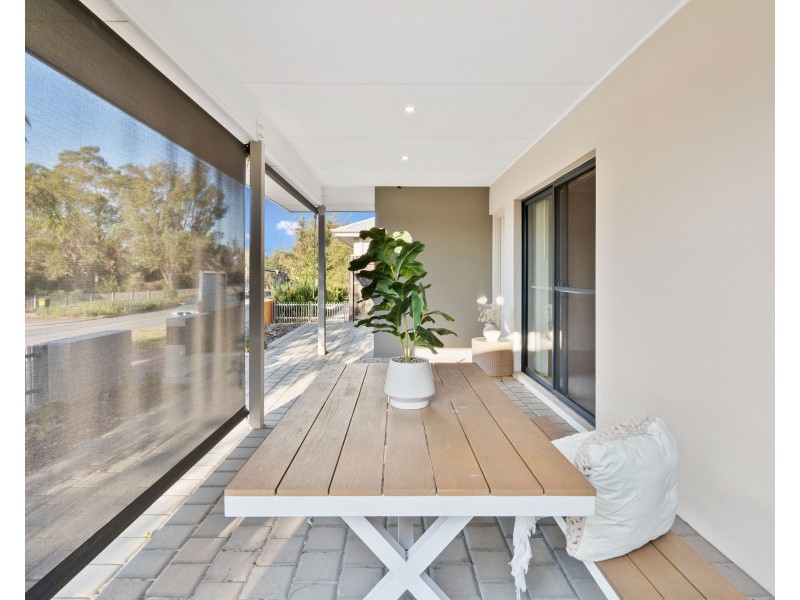 131 Bordeaux Lane, Ellenbrook WA 6069