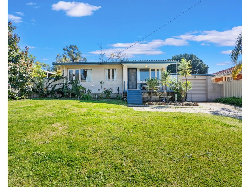 11 Casserley Avenue, Girrawheen WA 6064