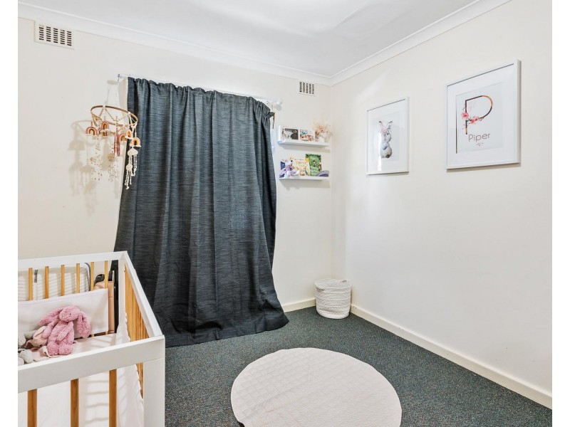 11 Casserley Avenue, Girrawheen WA 6064