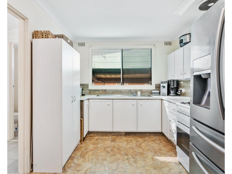 11 Casserley Avenue, Girrawheen WA 6064