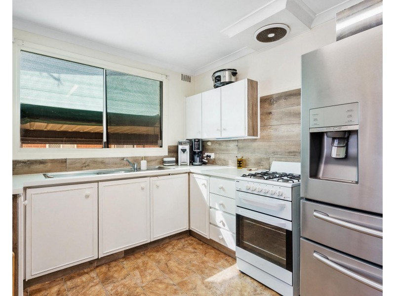 11 Casserley Avenue, Girrawheen WA 6064