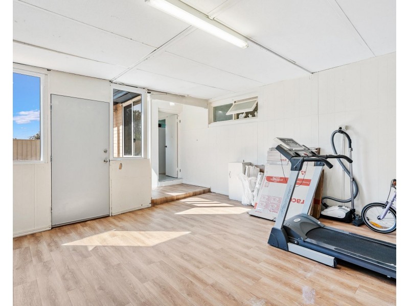 11 Casserley Avenue, Girrawheen WA 6064