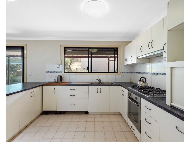 18 MOONDYNE ROAD, Mokine WA 6401