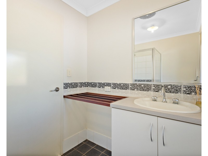 18 MOONDYNE ROAD, Mokine WA 6401