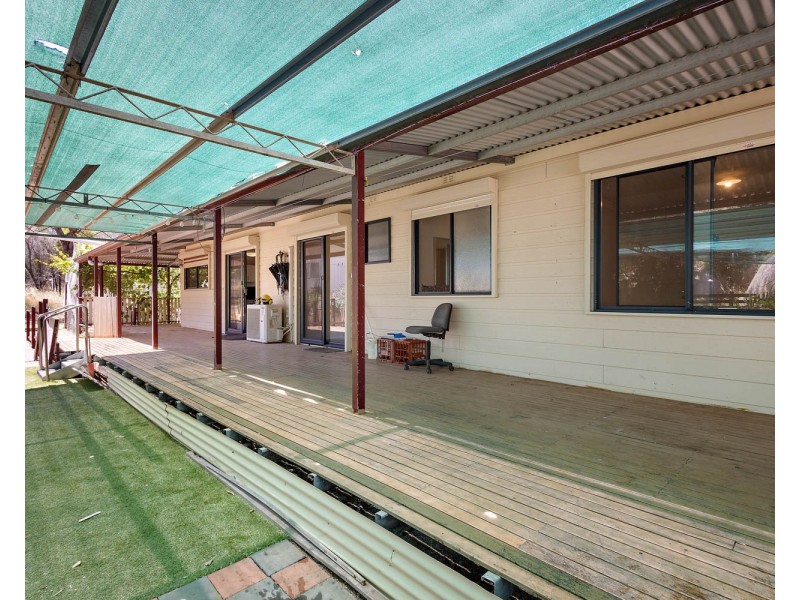 18 MOONDYNE ROAD, Mokine WA 6401
