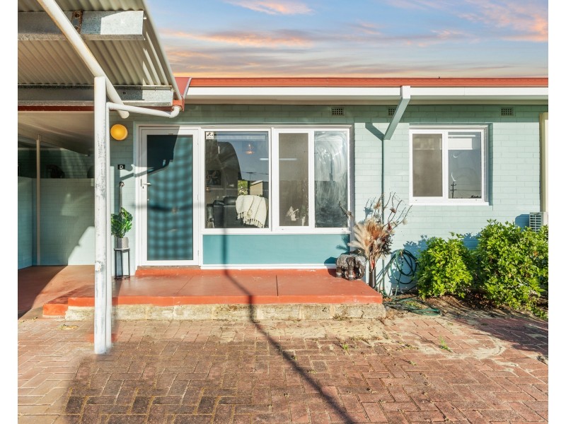 13D Shalford Way, Girrawheen WA 6064