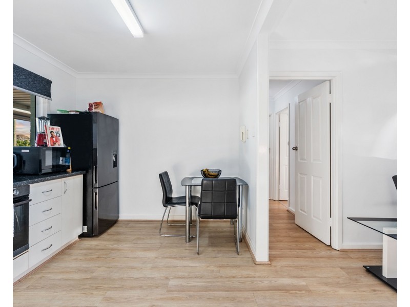 13D Shalford Way, Girrawheen WA 6064