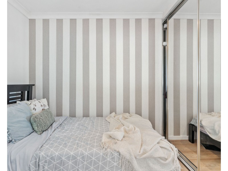 13D Shalford Way, Girrawheen WA 6064