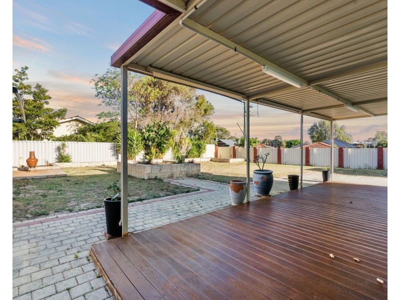 13D Shalford Way, Girrawheen WA 6064
