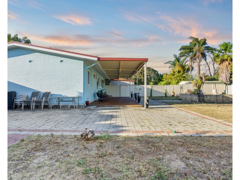 13D Shalford Way, Girrawheen WA 6064