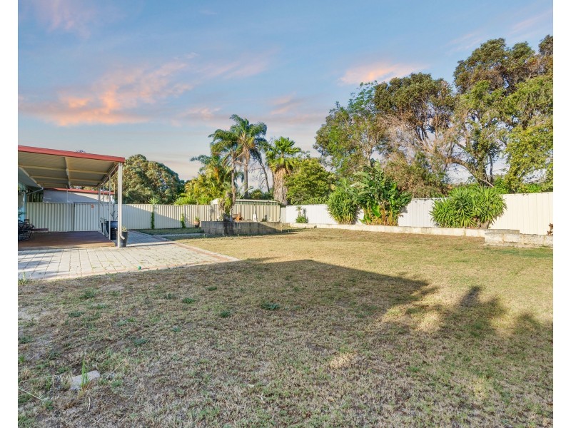 13D Shalford Way, Girrawheen WA 6064