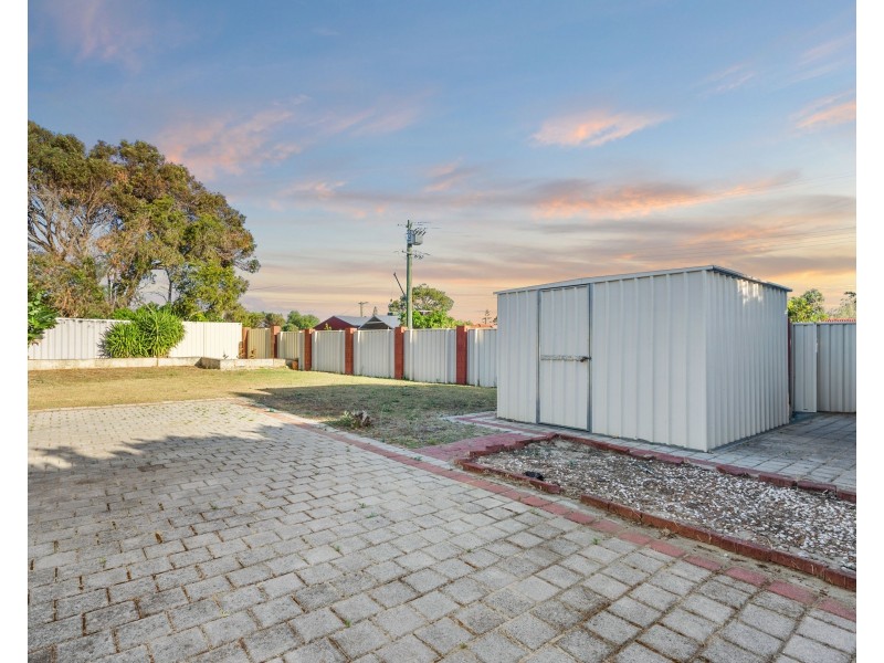 13D Shalford Way, Girrawheen WA 6064