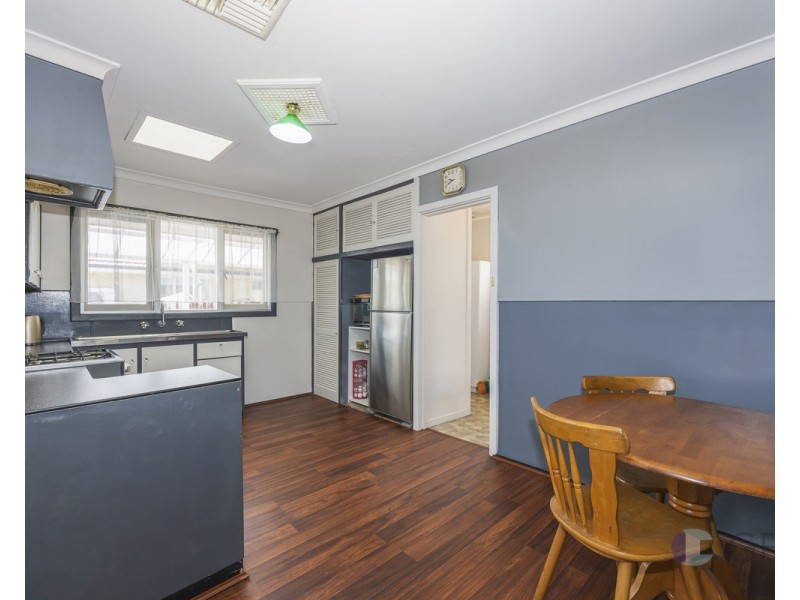 39 Connell Way, Girrawheen WA 6064