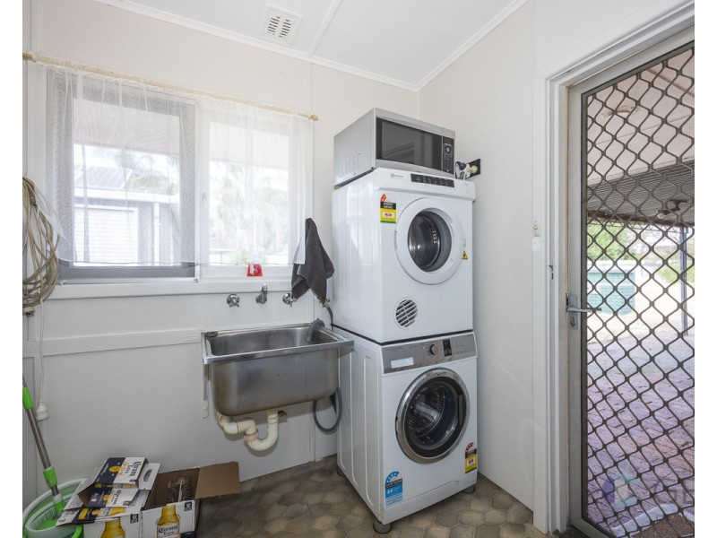 39 Connell Way, Girrawheen WA 6064
