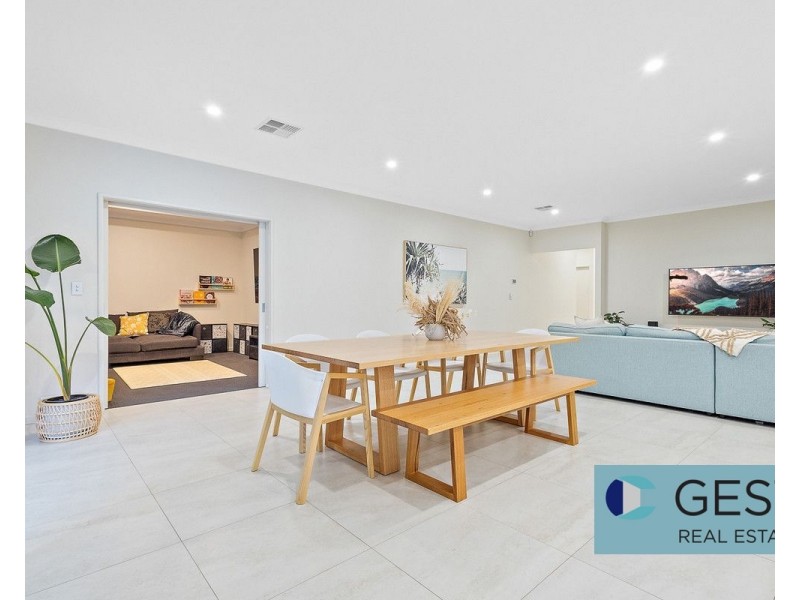 7 Mela Way, Landsdale WA 6065