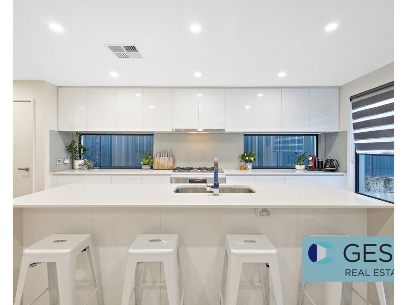 7 Mela Way, Landsdale WA 6065