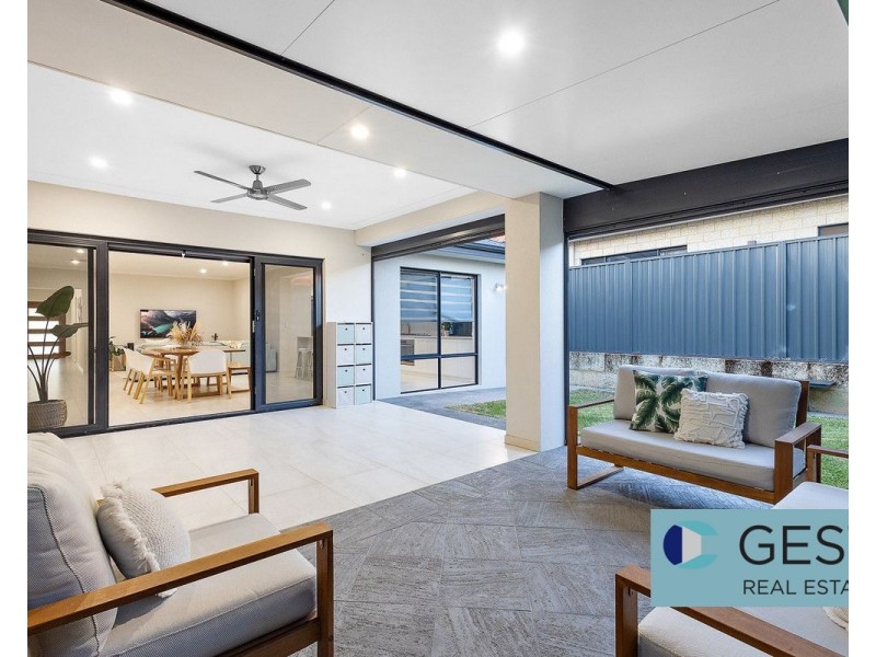 7 Mela Way, Landsdale WA 6065