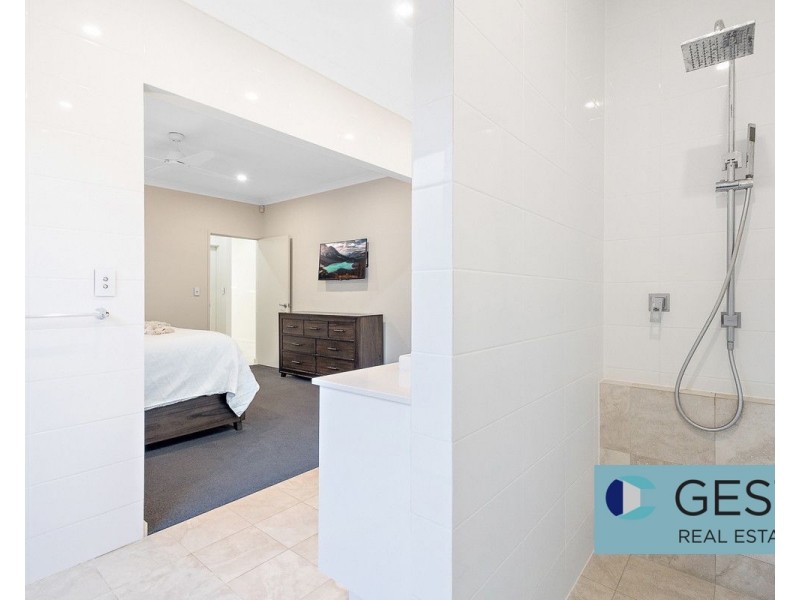 7 Mela Way, Landsdale WA 6065