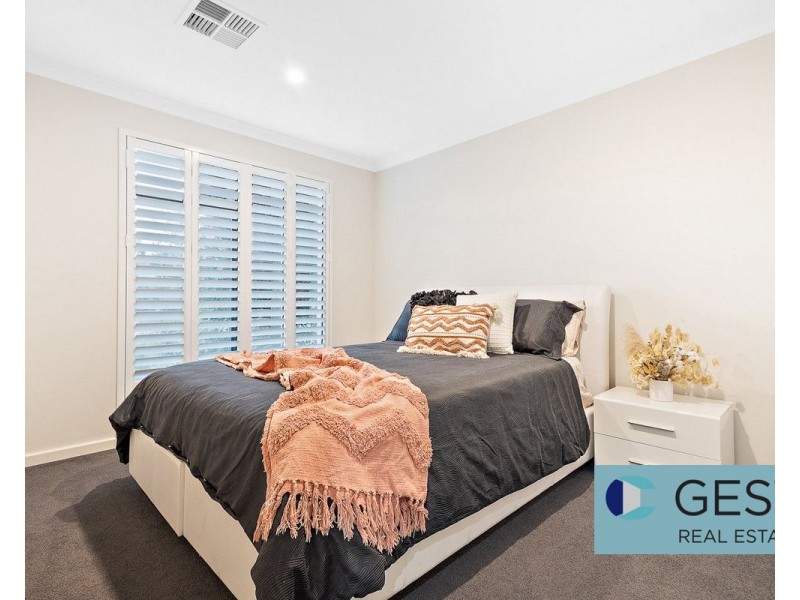 7 Mela Way, Landsdale WA 6065