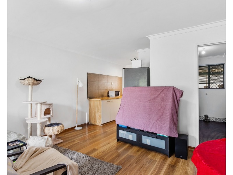 2/104 King William Street, Bayswater WA 6053