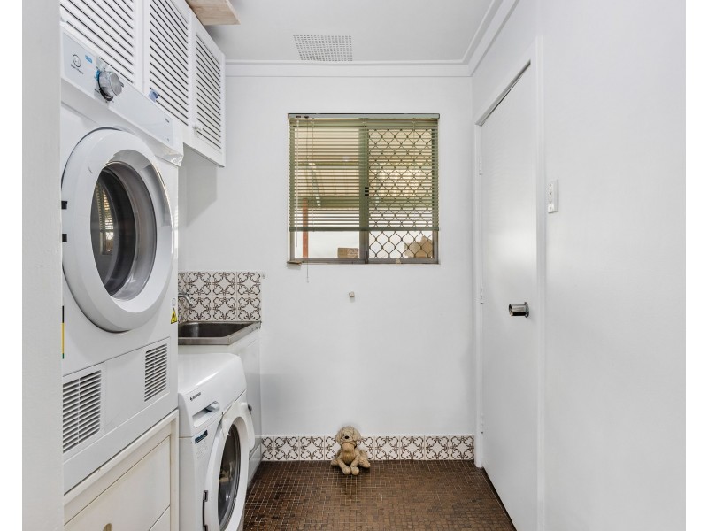 2/104 King William Street, Bayswater WA 6053