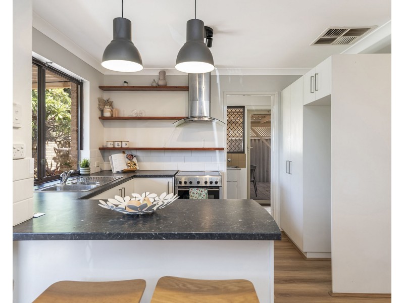 Unit 1/35-37 Waverley Street, Dianella WA 6059