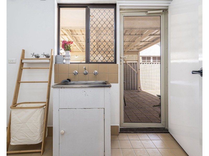 Unit 1/35-37 Waverley Street, Dianella WA 6059