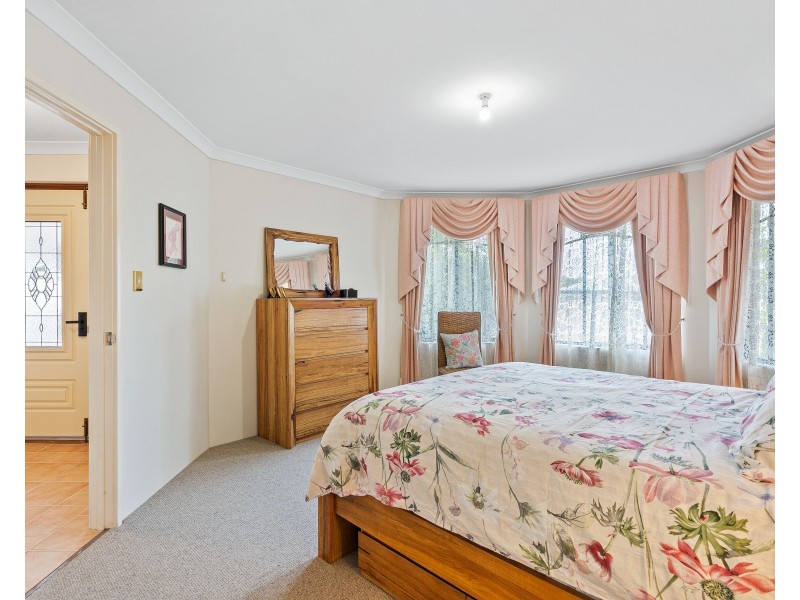 24 Nirimba Close, South Guildford WA 6055