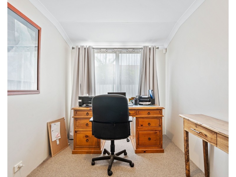 24 Nirimba Close, South Guildford WA 6055