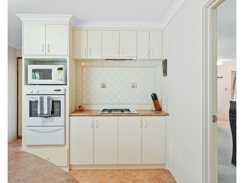 24 Nirimba Close, South Guildford WA 6055