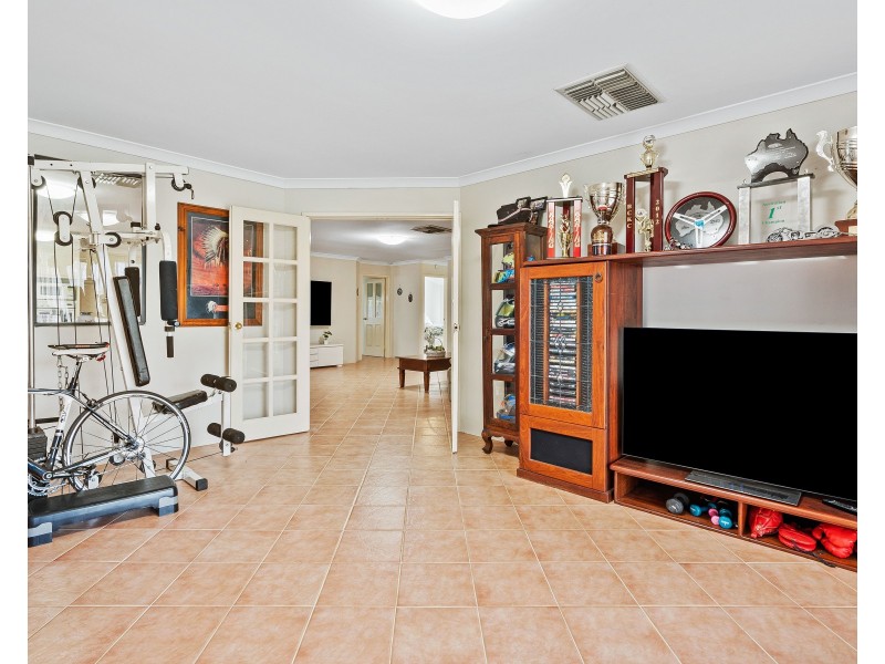 24 Nirimba Close, South Guildford WA 6055