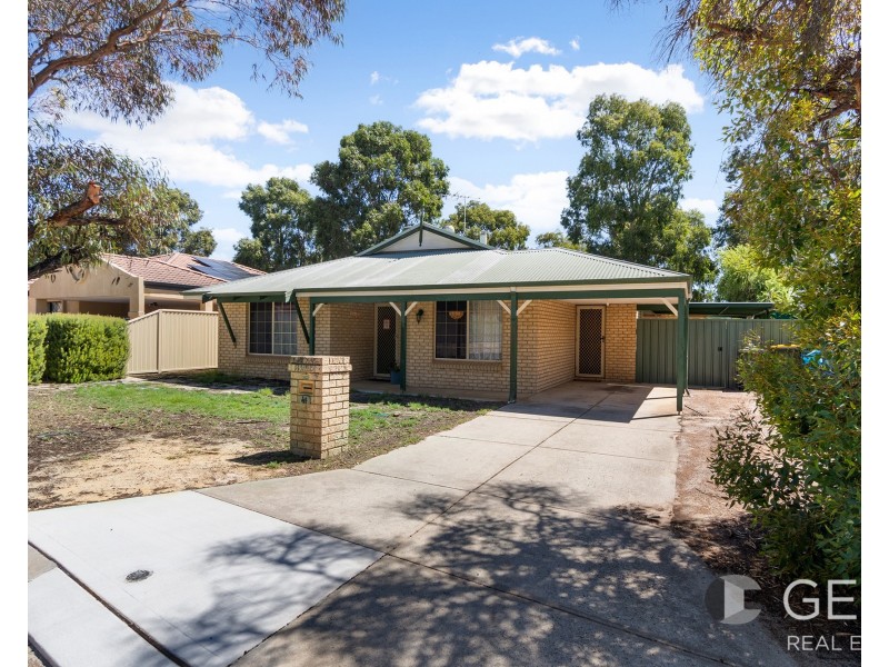 41 Kangaroo Entrance, Stratton WA 6056