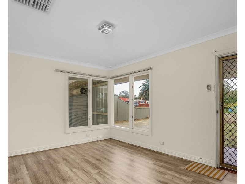 36 Morgan Way, Girrawheen WA 6064