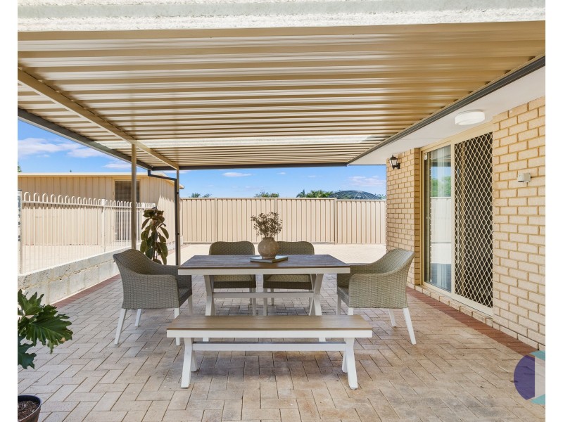 4 Giles Place, Mirrabooka WA 6061
