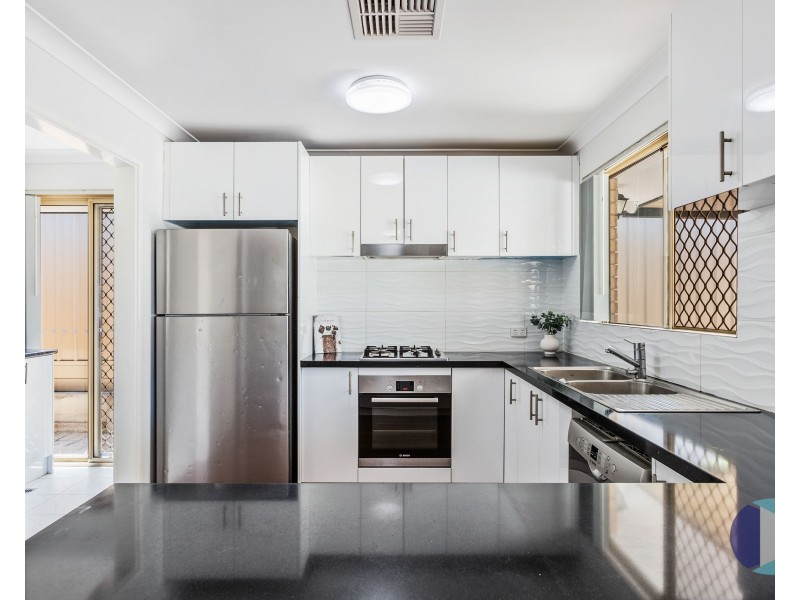 4 Giles Place, Mirrabooka WA 6061