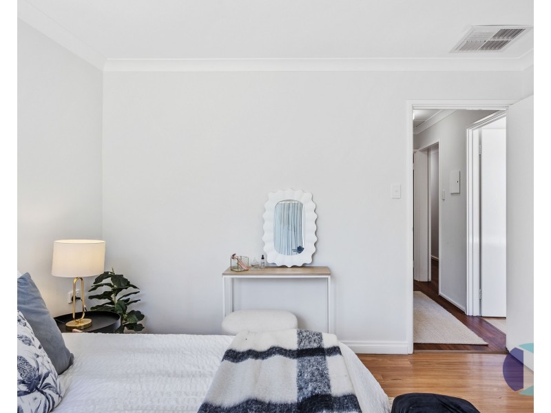 4 Giles Place, Mirrabooka WA 6061