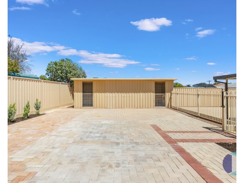 4 Giles Place, Mirrabooka WA 6061