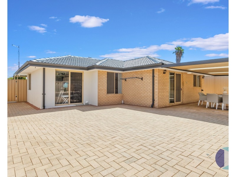 4 Giles Place, Mirrabooka WA 6061