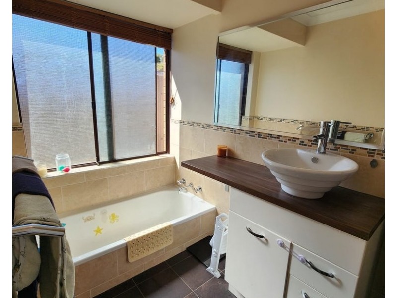 55 Monument Drive, Beldon WA 6027