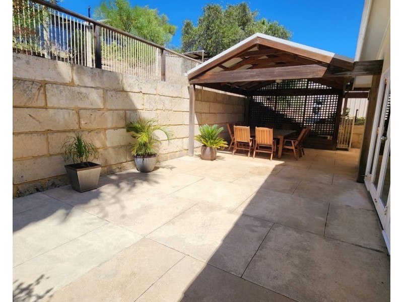 55 Monument Drive, Beldon WA 6027