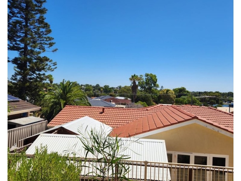 55 Monument Drive, Beldon WA 6027