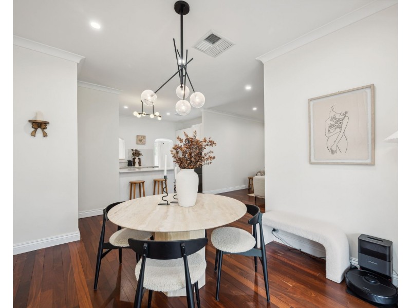 196 Corinthian Road East, Riverton WA 6148