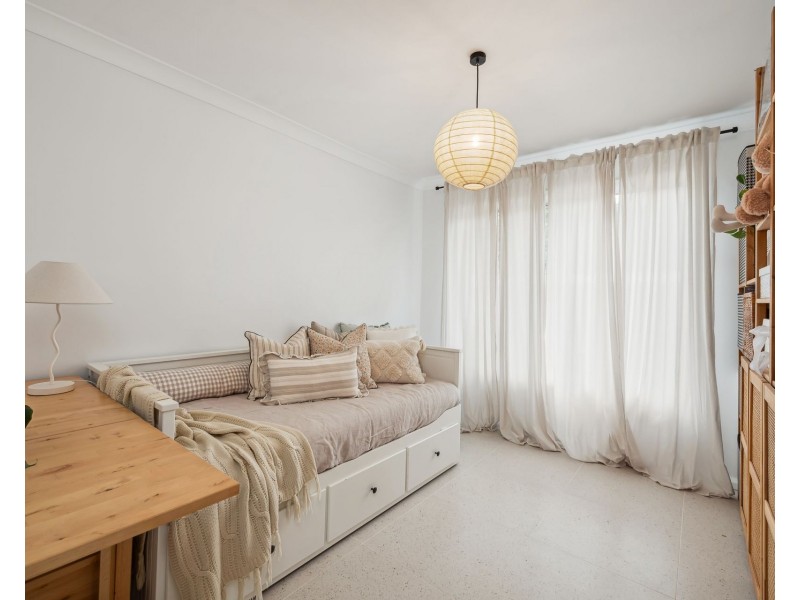 196 Corinthian Road East, Riverton WA 6148