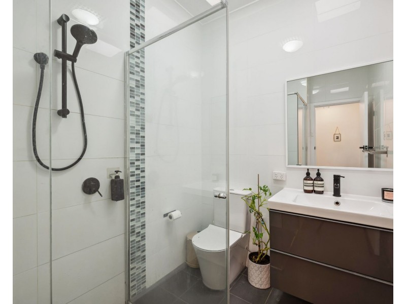 196 Corinthian Road East, Riverton WA 6148