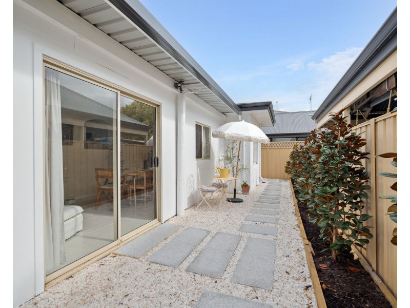 196 Corinthian Road East, Riverton WA 6148