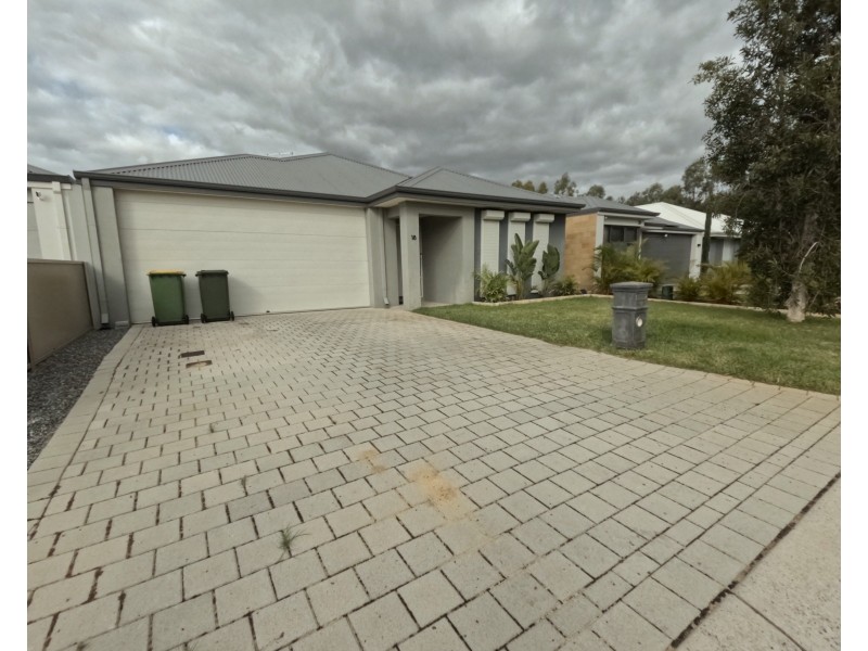 18 Lutea Loop, Hilbert WA 6112