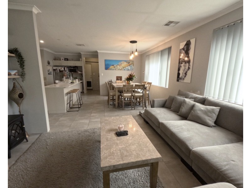 18 Lutea Loop, Hilbert WA 6112
